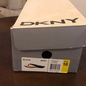 Size 10 black patent DKNY sandals
